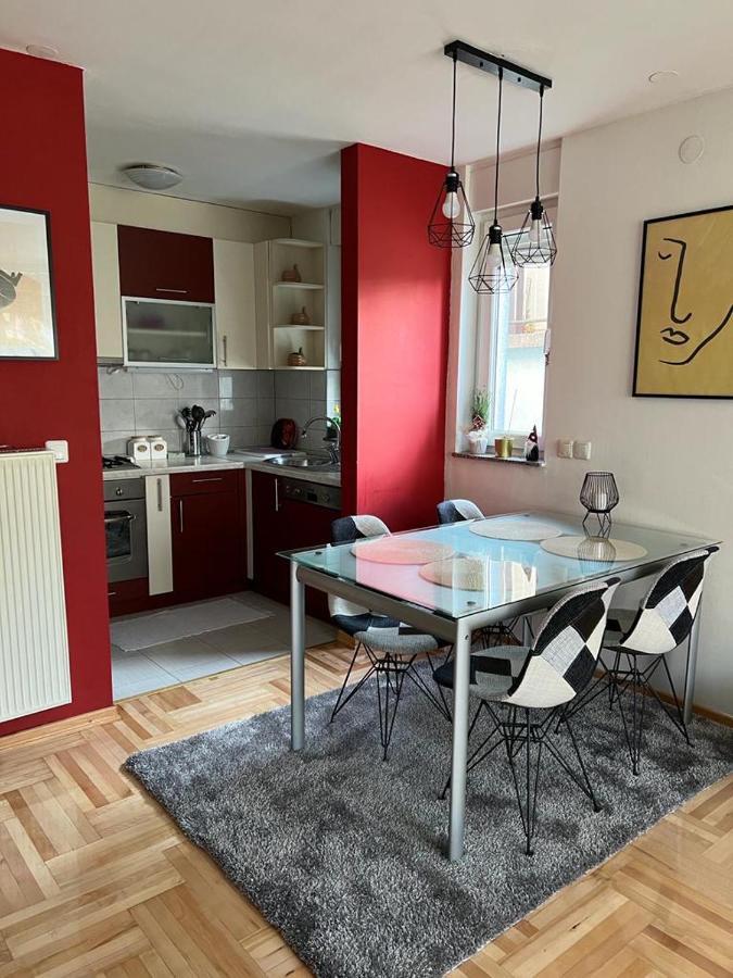 Apartman West - Private Parking Place Zagreb Exteriör bild
