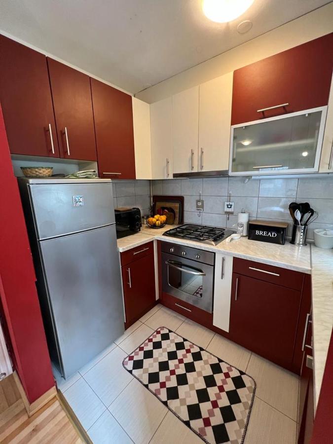 Apartman West - Private Parking Place Zagreb Exteriör bild